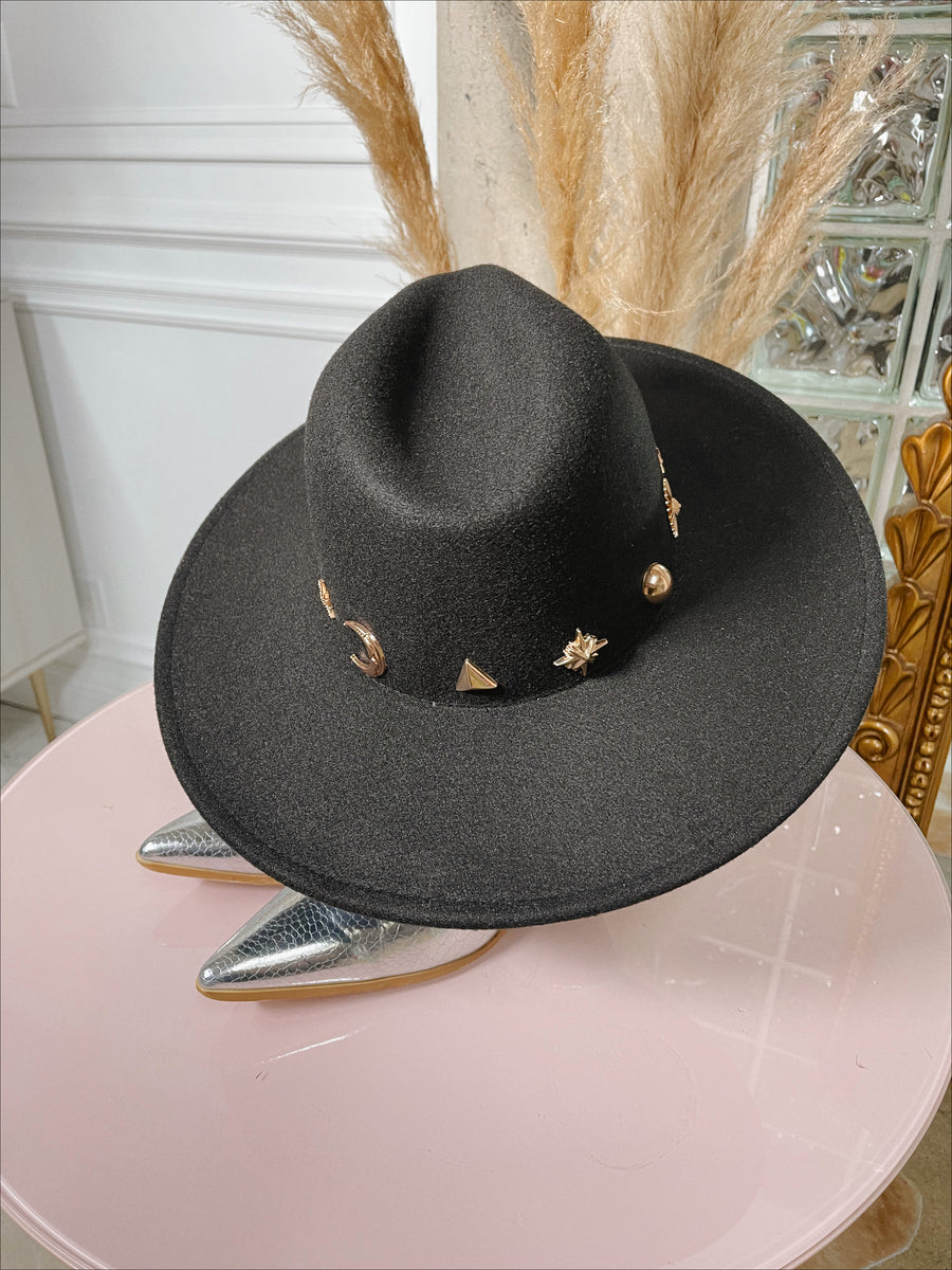 AMALFI Black Flat Rim Fedora